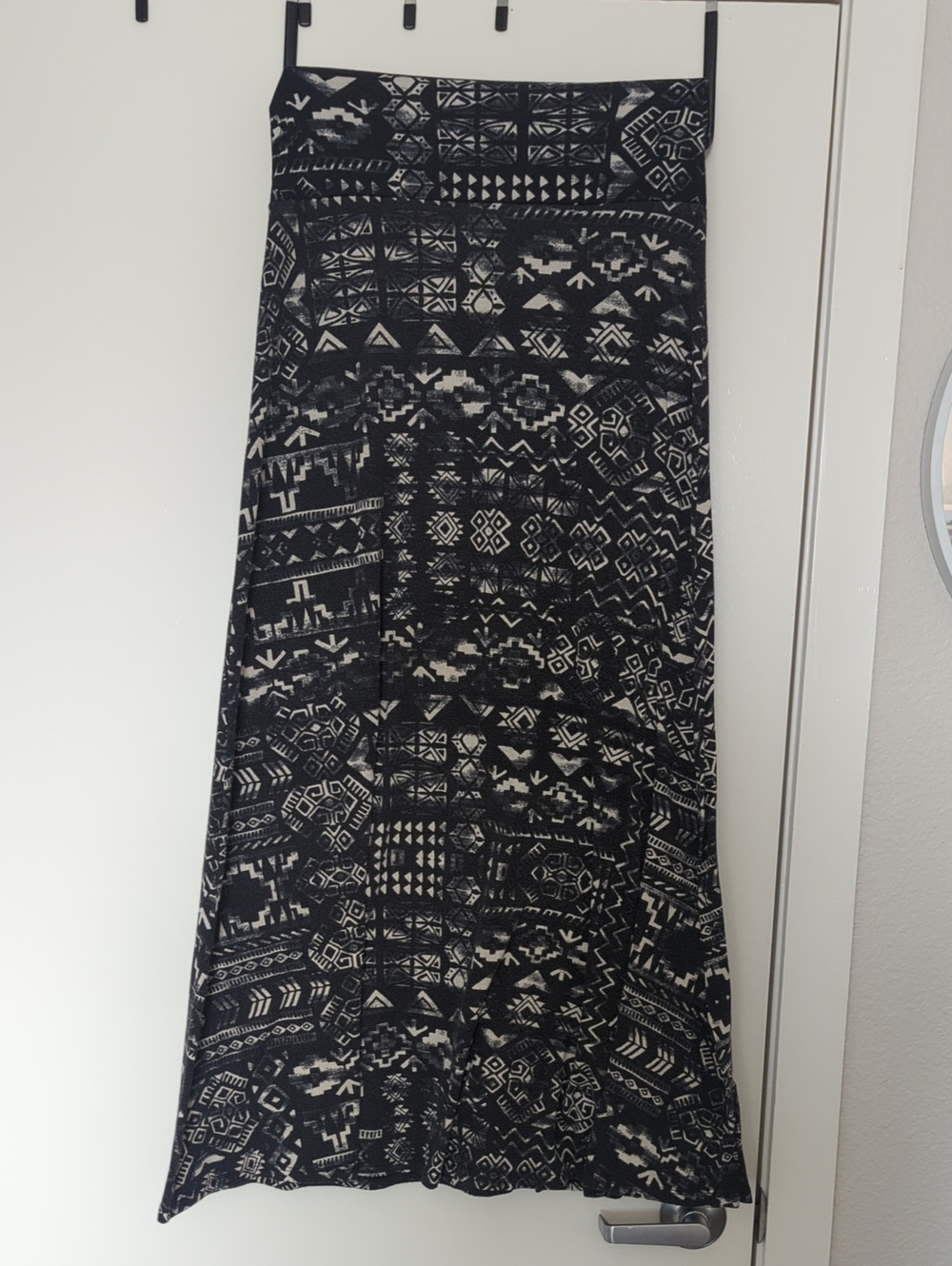 Mossimo Supply Co. Black and Cream Aztec Print Maxi Skirt